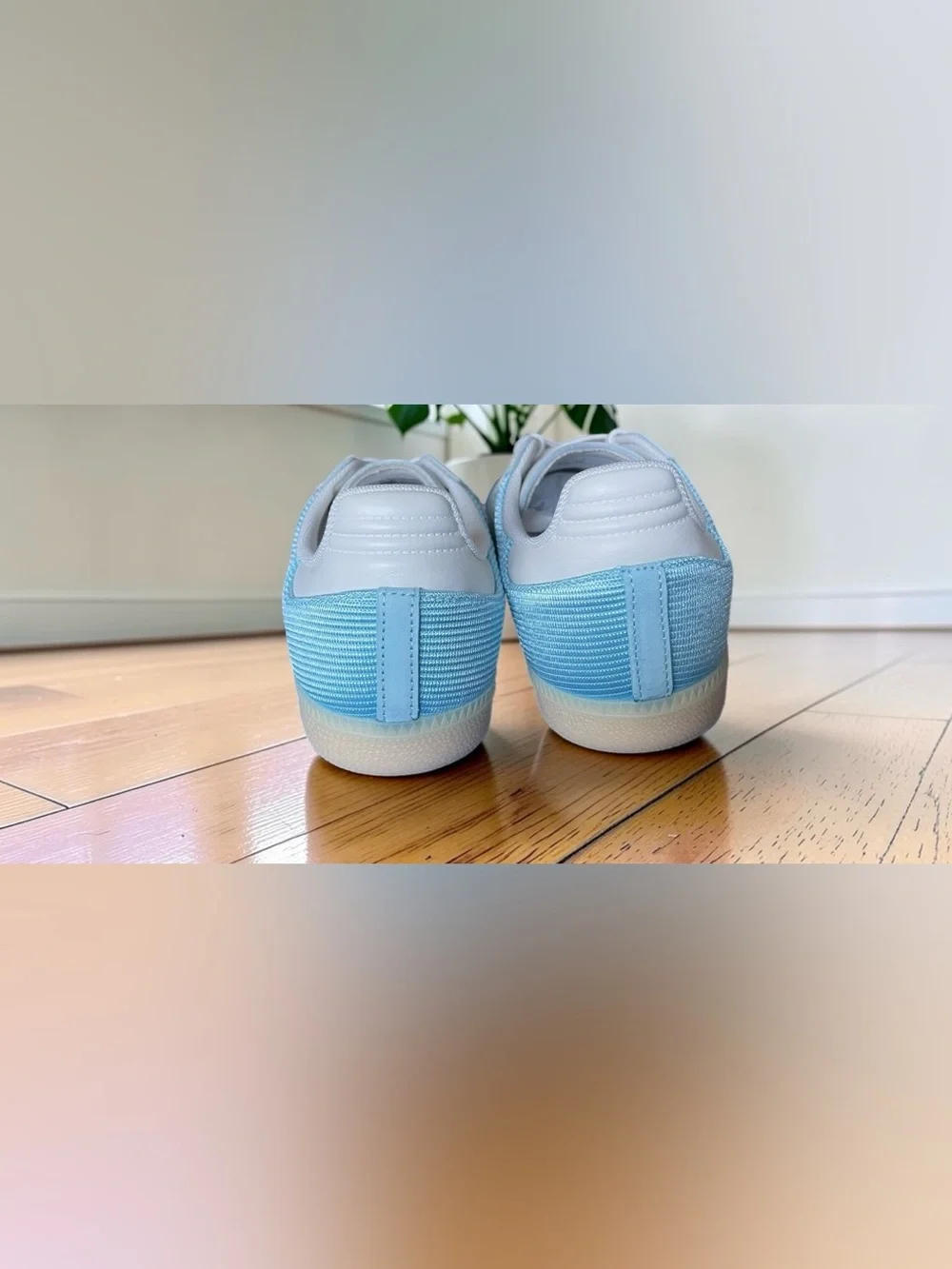 adidas OG Samba NEW Icey Blue /Chalk White Size 8 Men/ 9 Women